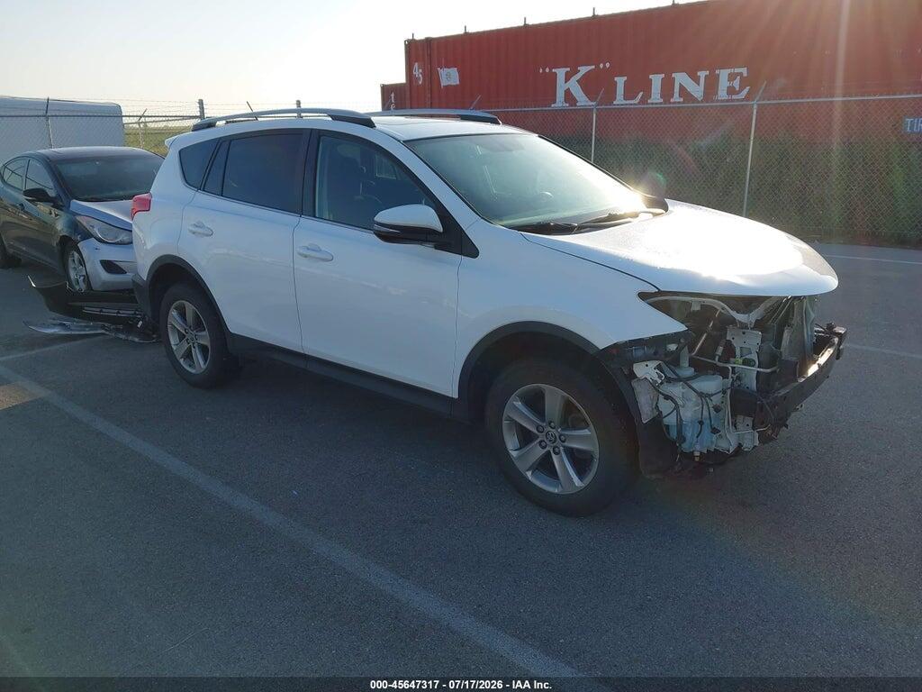 2T3RFREV7FW273617 2015 TOYOTA RAV4 photo no. 1