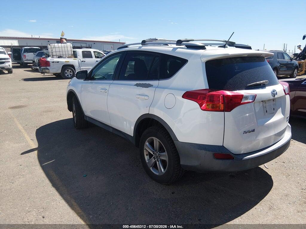 2T3RFREV6FW270868 2015 TOYOTA RAV4 photo no. 3