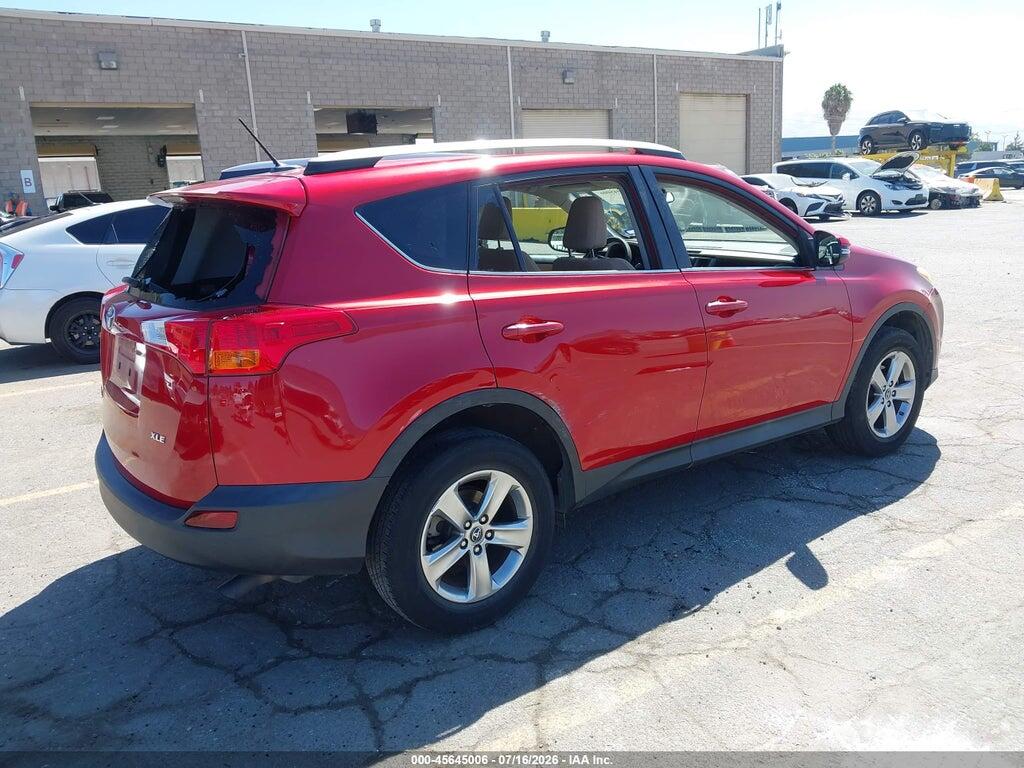 2T3WFREV8FW160410 2015 TOYOTA RAV4 photo no. 4