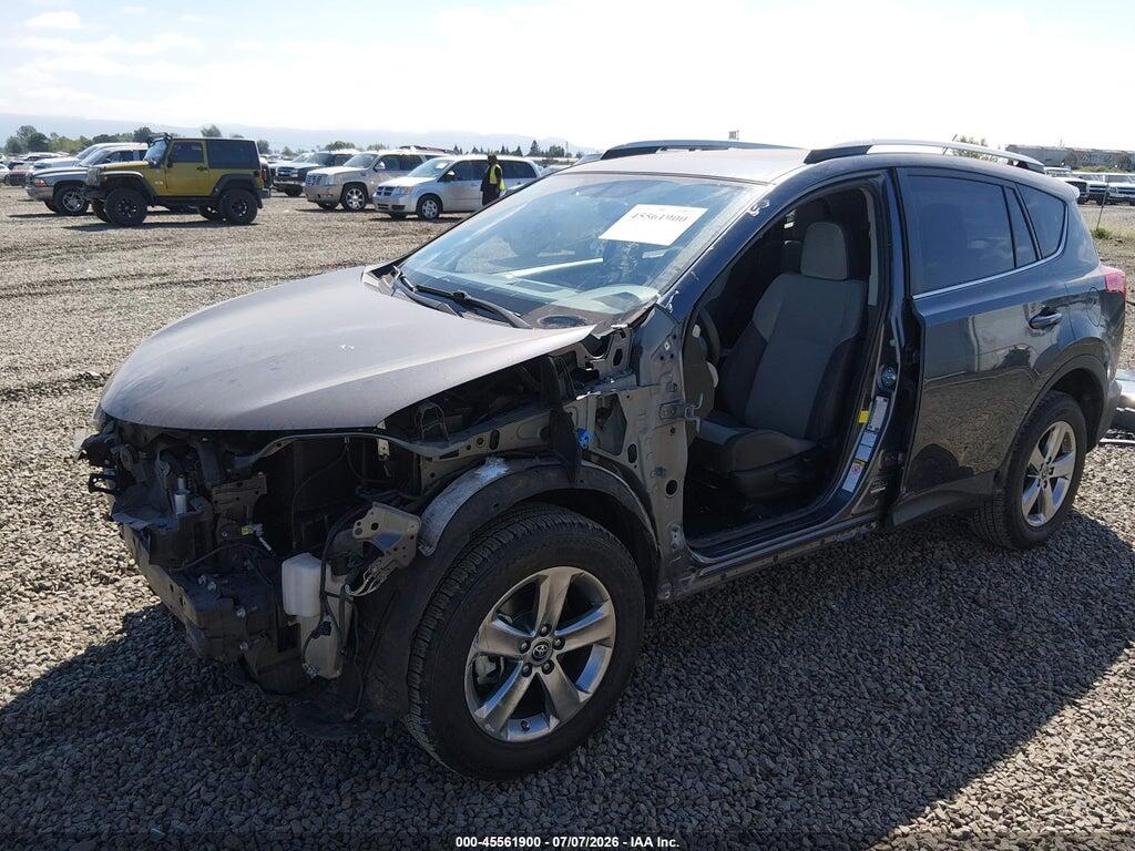 JTMRFREV1FD117571 2015 TOYOTA RAV4 photo no. 2