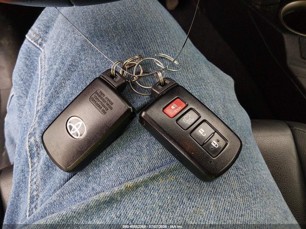 2T3DFREV5FW383852 2015 TOYOTA RAV4 photo no. 11