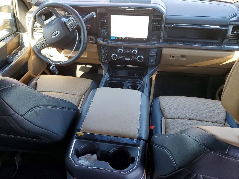 2026 FORD F250 SUPER DUTY — Фото 8 из 12