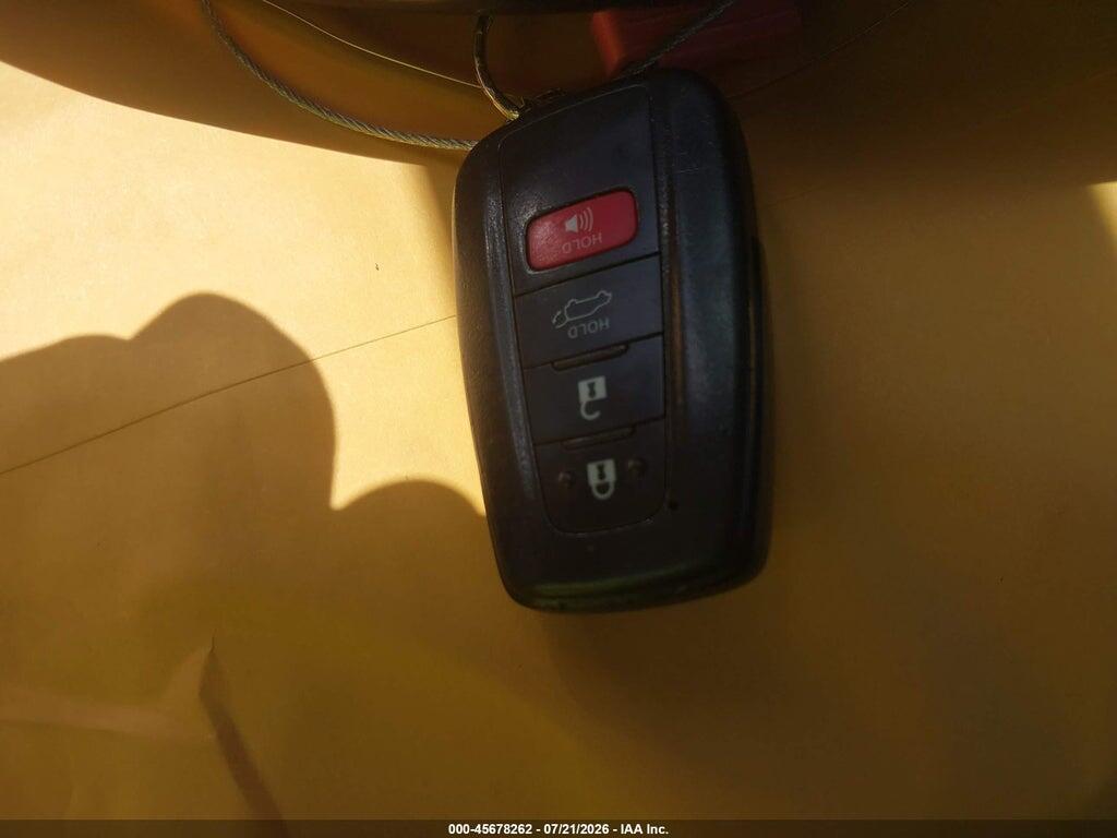 5TDYZRAH6LS030672 2020 TOYOTA HIGHLANDER photo no. 11