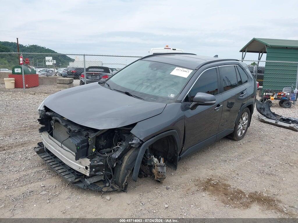 2T3A1RFV6LW121365 2020 TOYOTA RAV4 photo no. 2