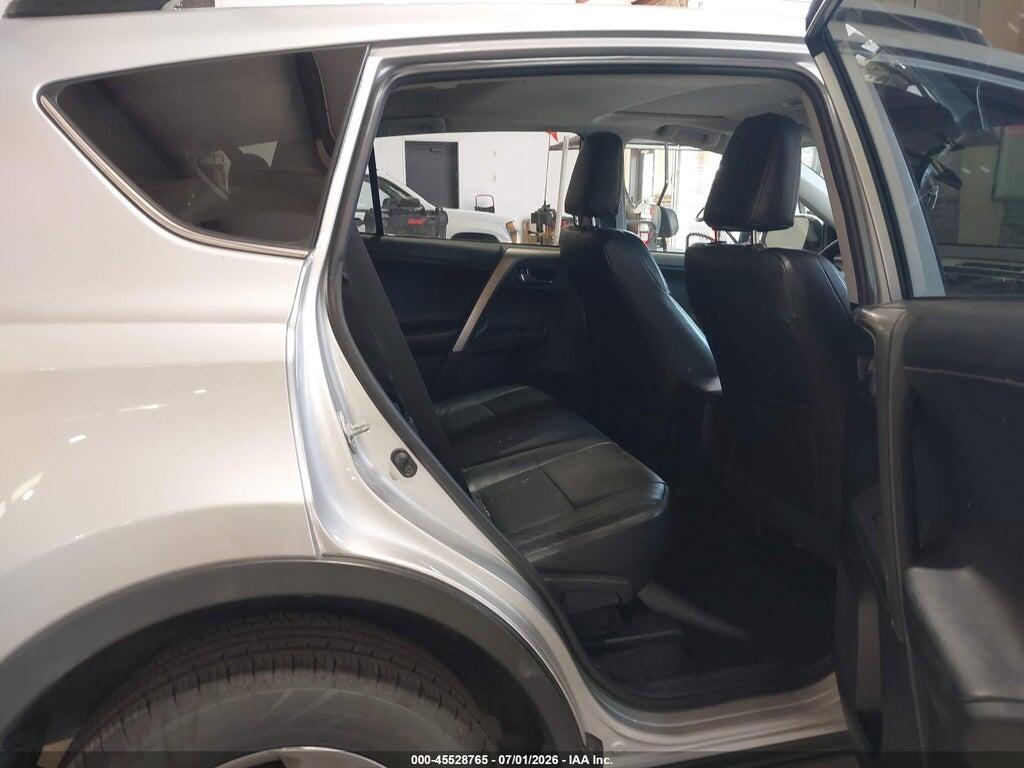 2T3RFREV5FW353529 2015 TOYOTA RAV4 photo no. 8