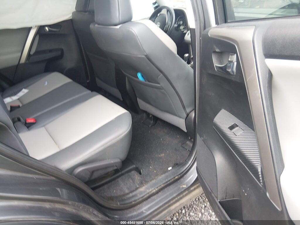 2T3YFREV2FW205138 2015 TOYOTA RAV4 photo no. 8