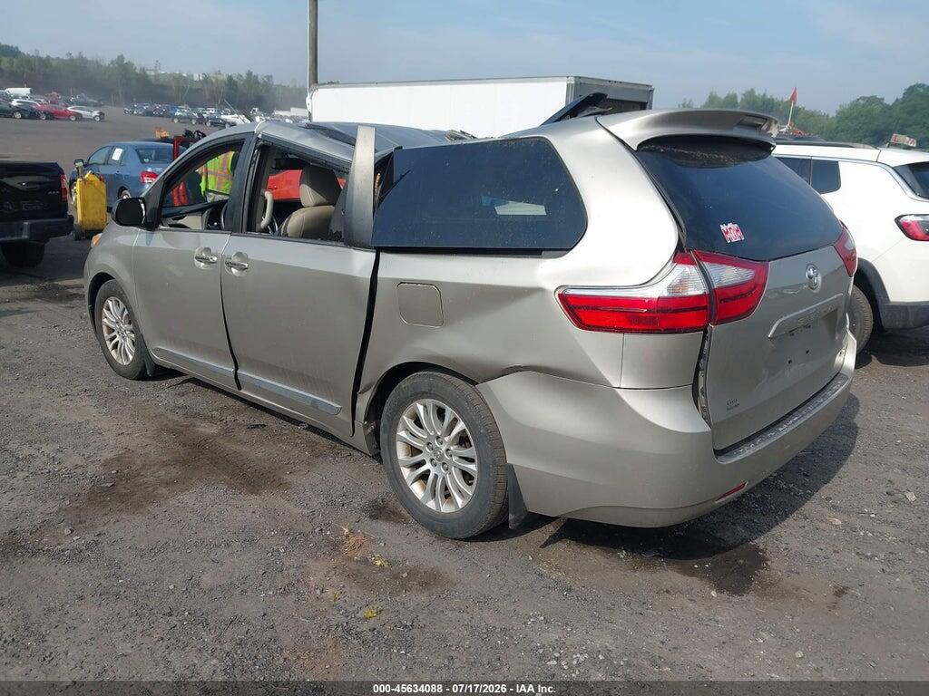 5TDYK3DC4FS588297 2015 TOYOTA SIENNA photo no. 3