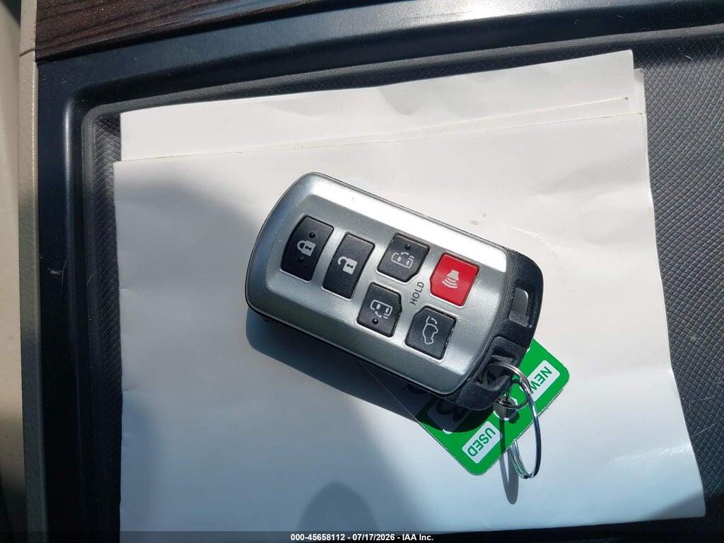 5TDYK3DC1FS600437 2015 TOYOTA SIENNA photo no. 11