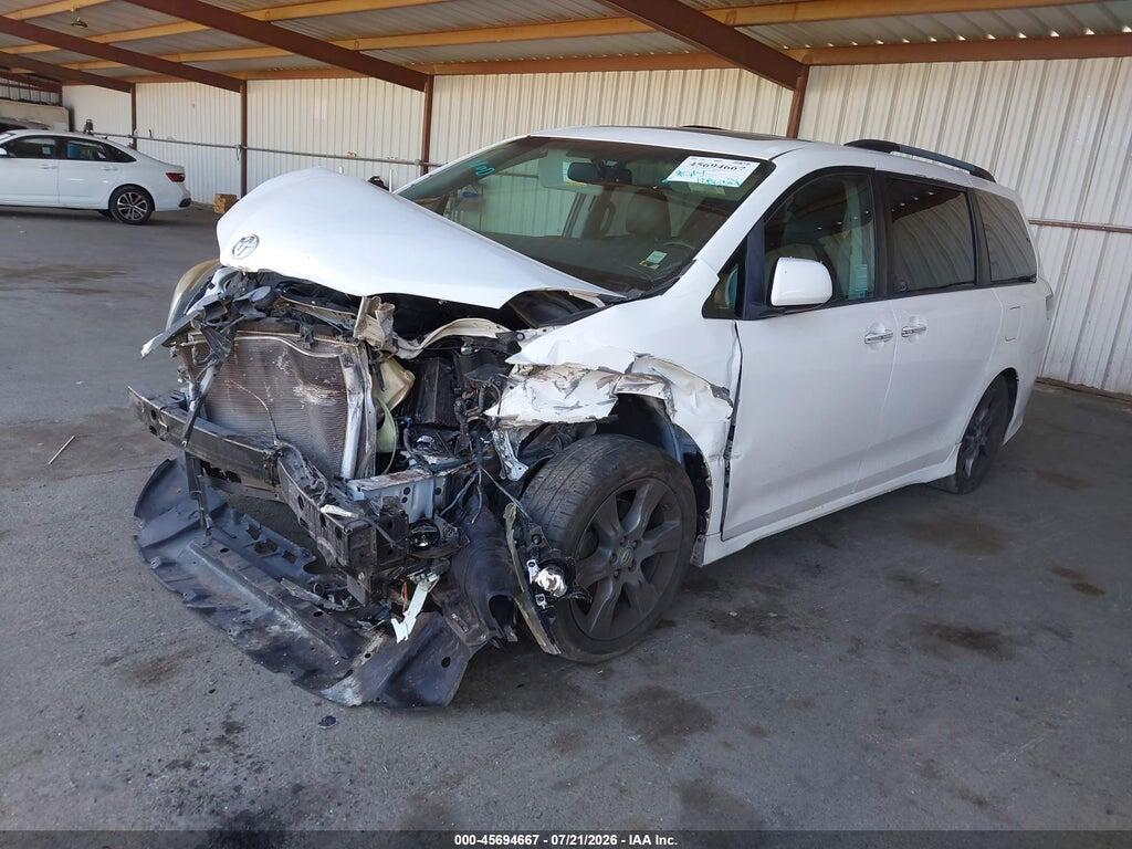 5TDXK3DC6FS586790 2015 TOYOTA SIENNA photo no. 2