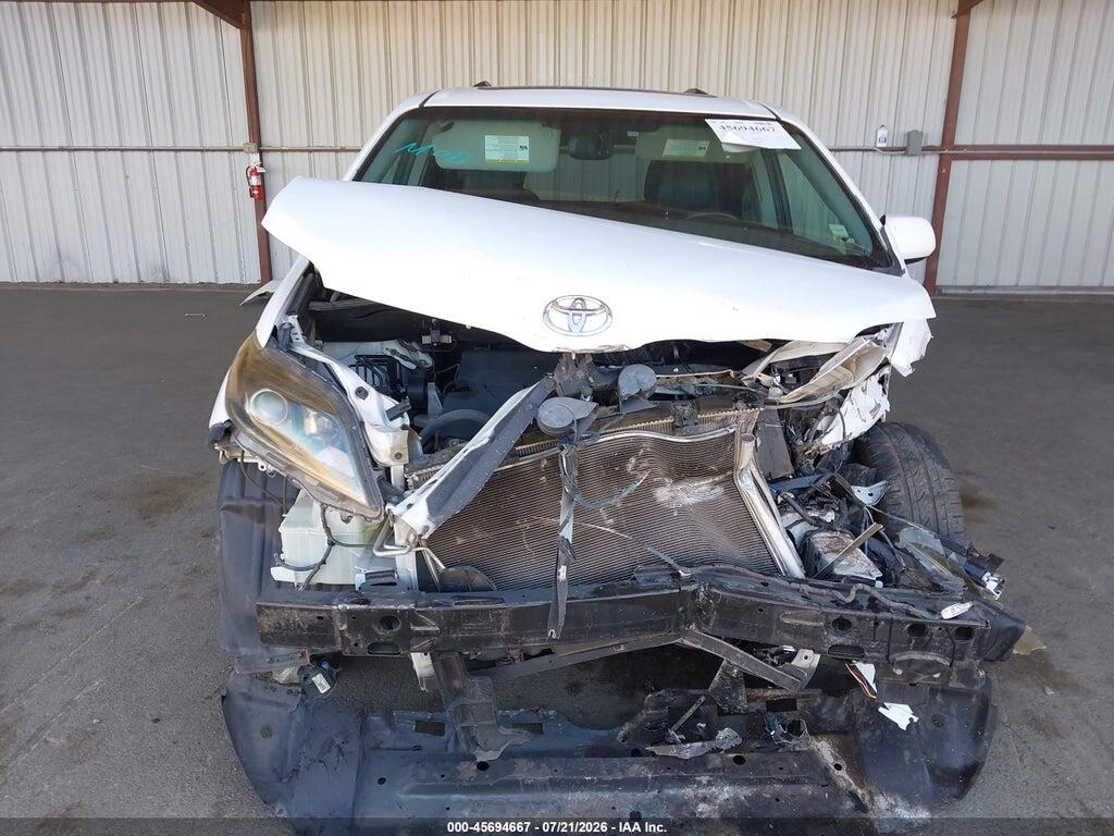 5TDXK3DC6FS586790 2015 TOYOTA SIENNA photo no. 6
