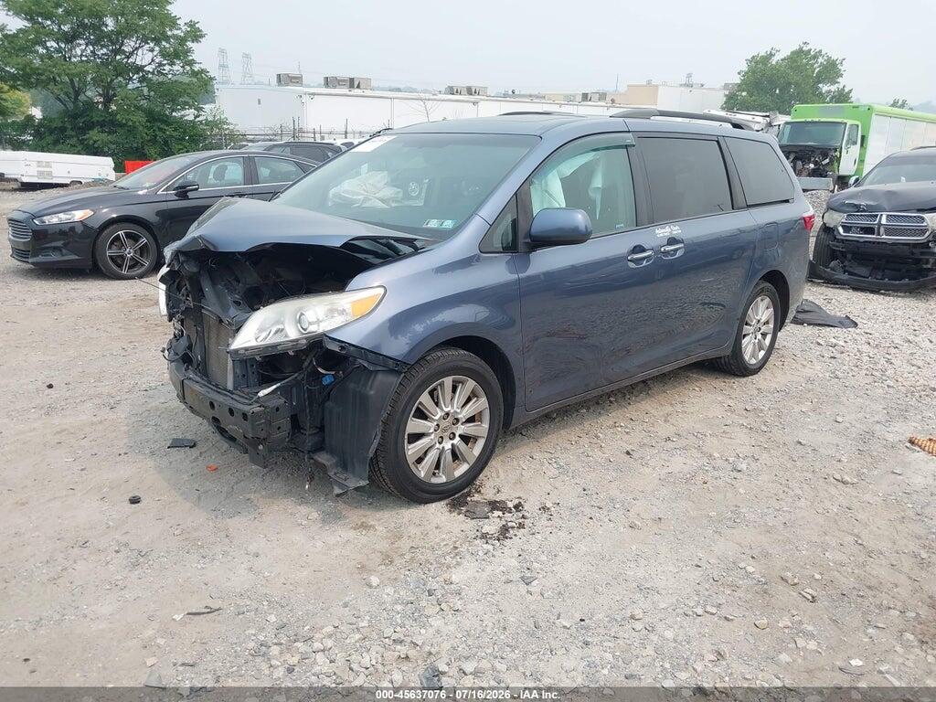 5TDDK3DC0FS105337 2015 TOYOTA SIENNA photo no. 2