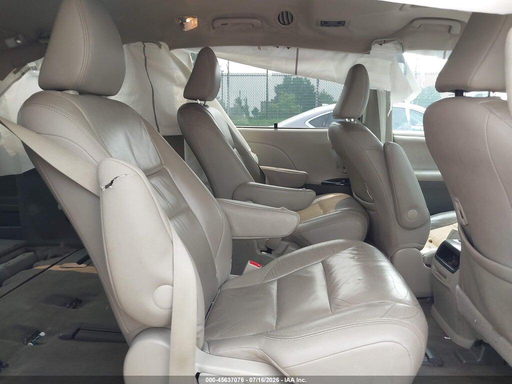 5TDDK3DC0FS105337 2015 TOYOTA SIENNA photo no. 8