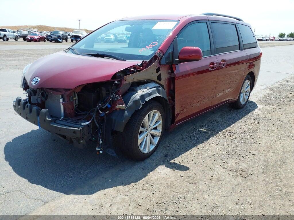5TDKK3DC6FS548728 2015 TOYOTA SIENNA photo no. 2
