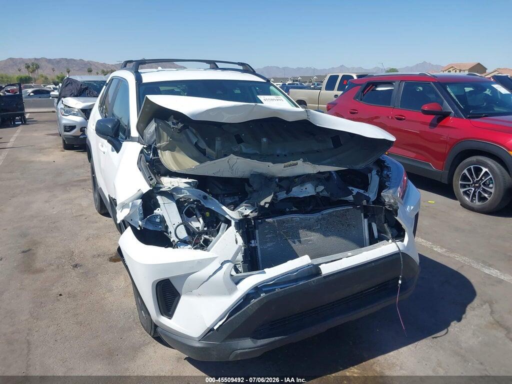 2T3F1RFV5LC120697 2020 TOYOTA RAV4 photo no. 6