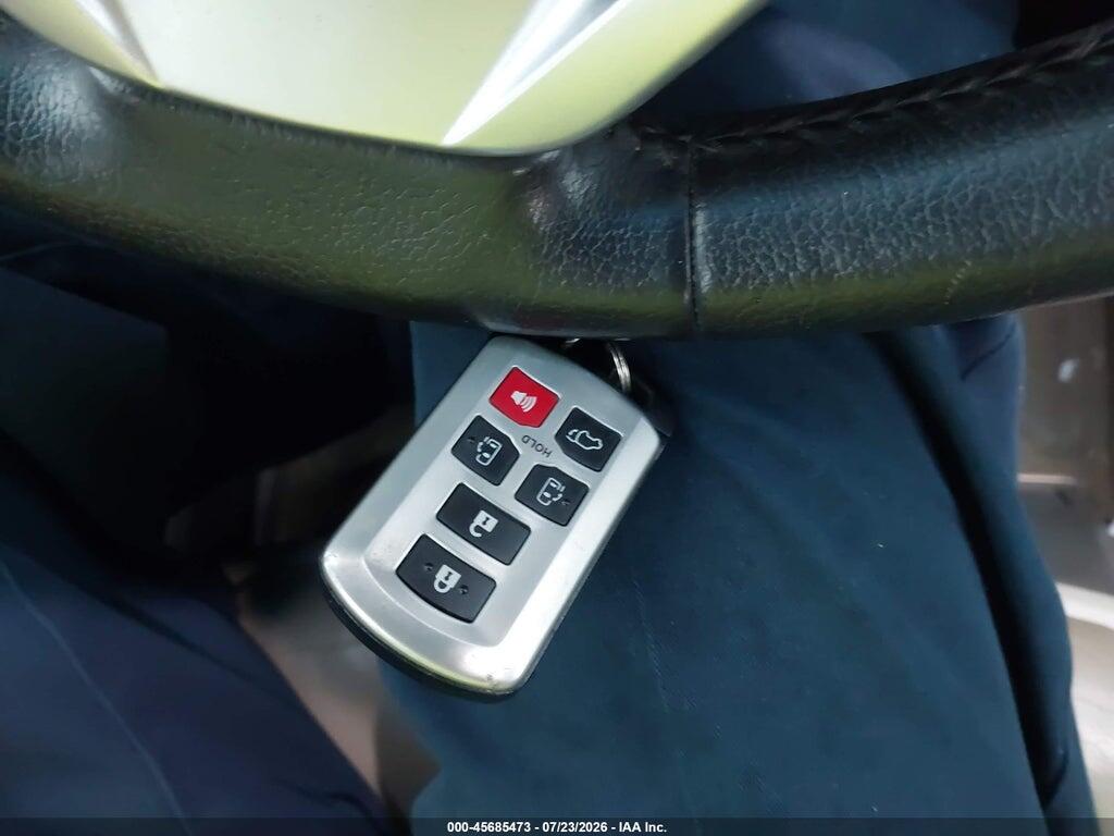 5TDYK3DCXFS616152 2015 TOYOTA SIENNA photo no. 11