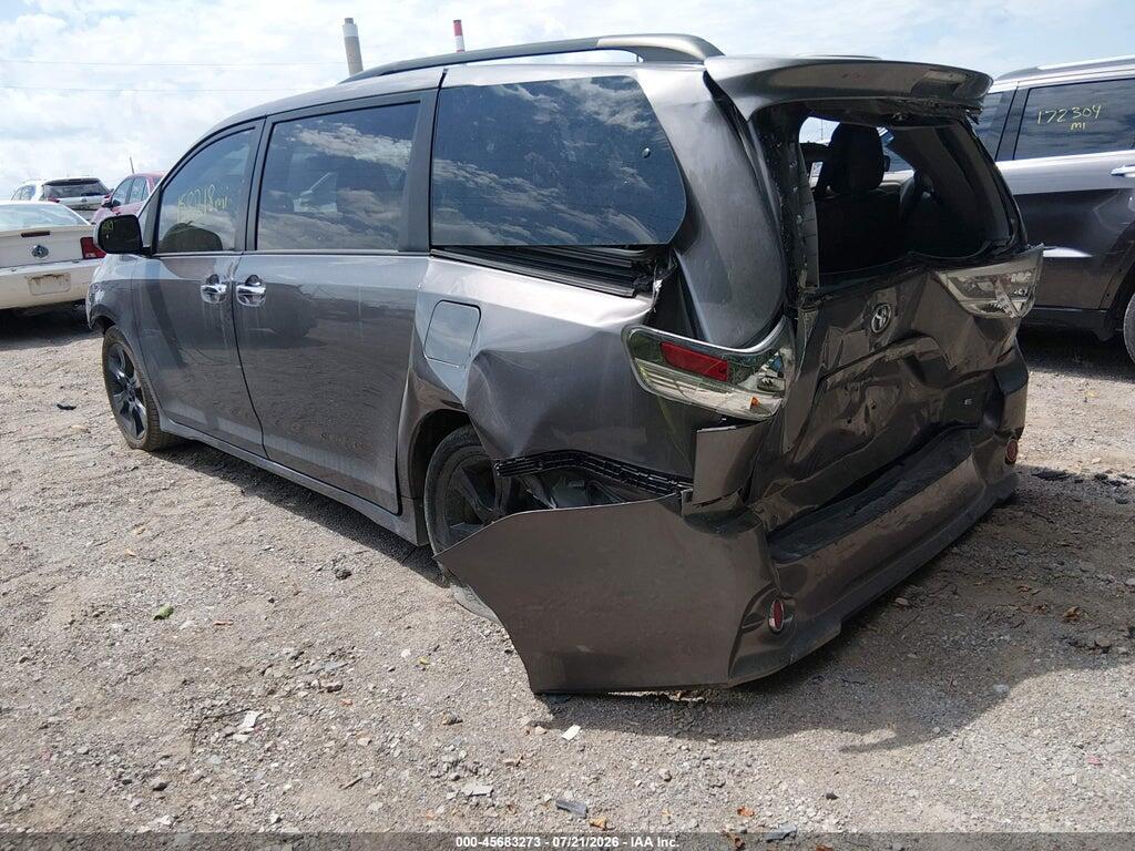 5TDXK3DC1FS577110 2015 TOYOTA SIENNA photo no. 3