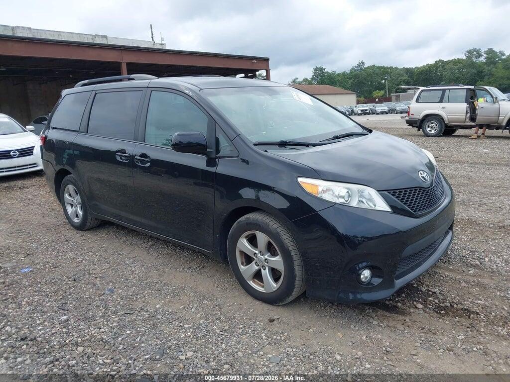 5TDKK3DC3FS604138 2015 TOYOTA SIENNA photo no. 1