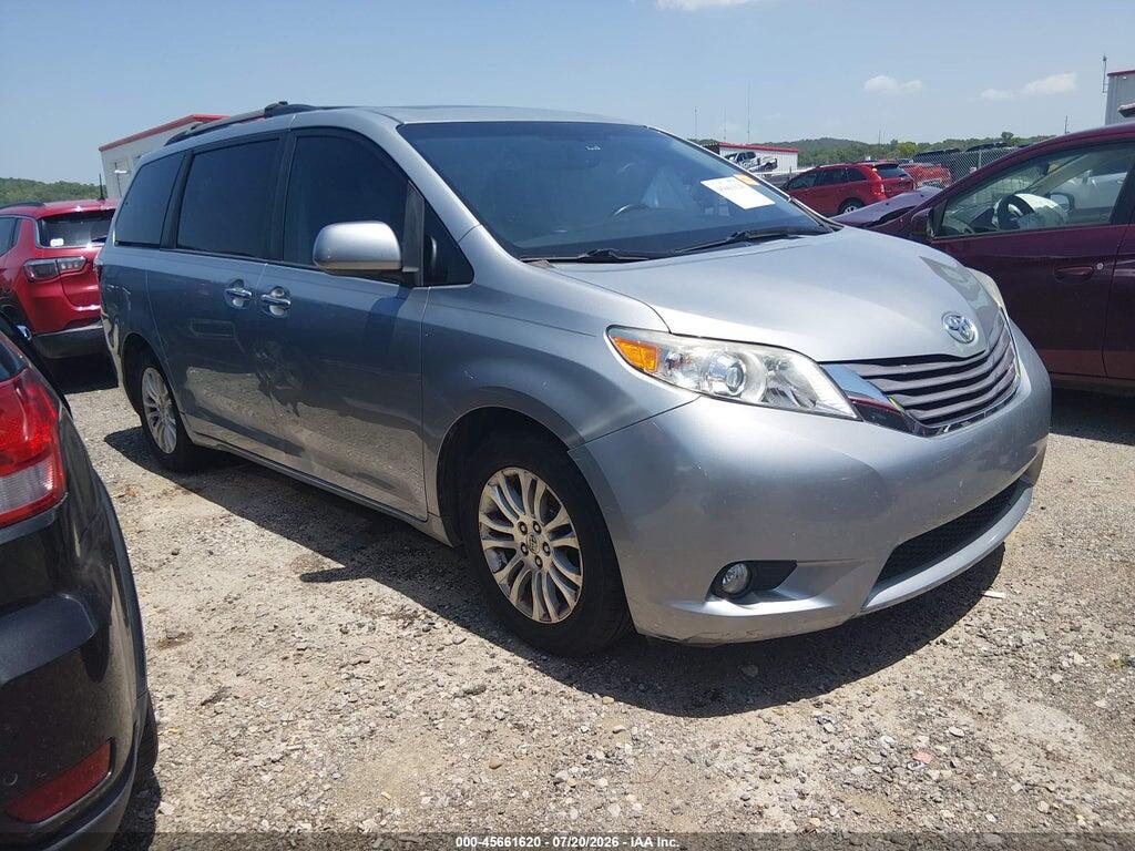 5TDYK3DC3FS664124 2015 TOYOTA SIENNA photo no. 1