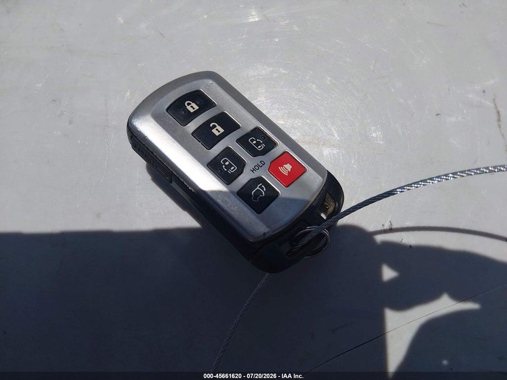 5TDYK3DC3FS664124 2015 TOYOTA SIENNA photo no. 11