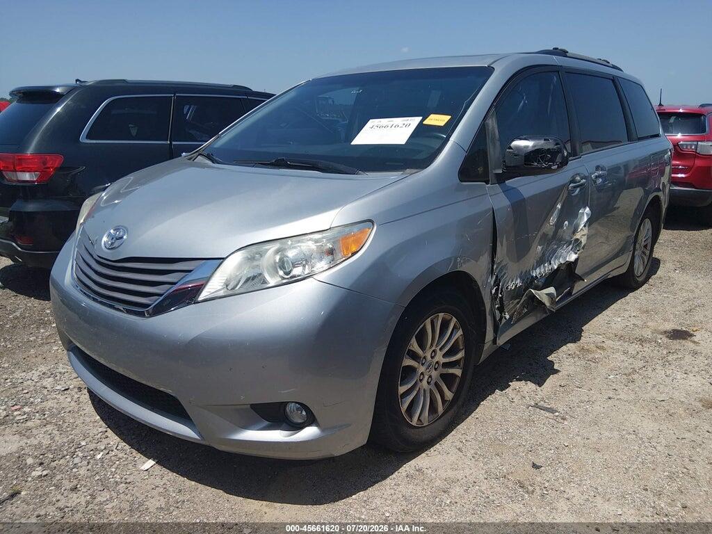 5TDYK3DC3FS664124 2015 TOYOTA SIENNA photo no. 2