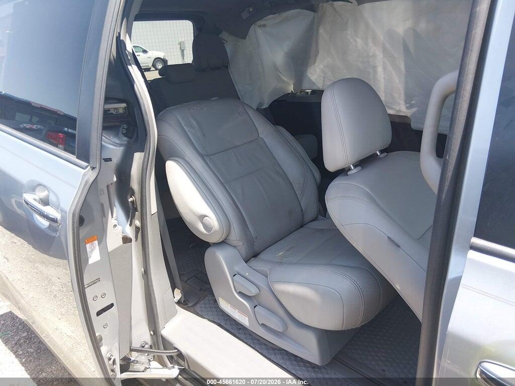 5TDYK3DC3FS664124 2015 TOYOTA SIENNA photo no. 8