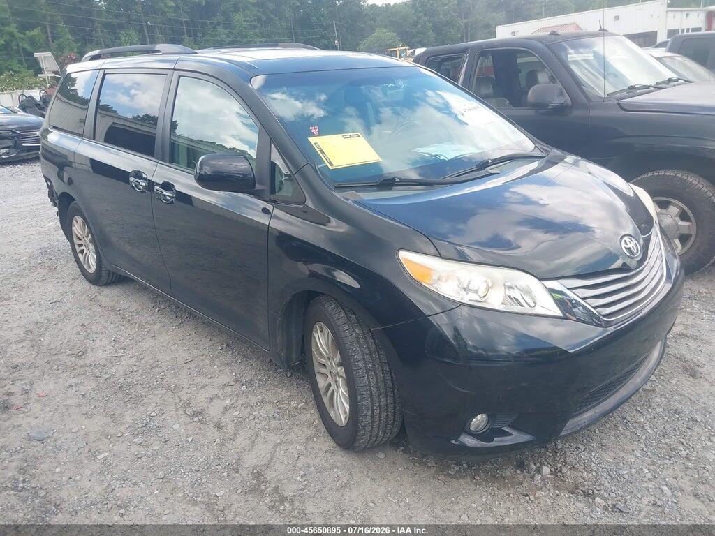 5TDYK3DC4FS551167 2015 TOYOTA SIENNA photo no. 1