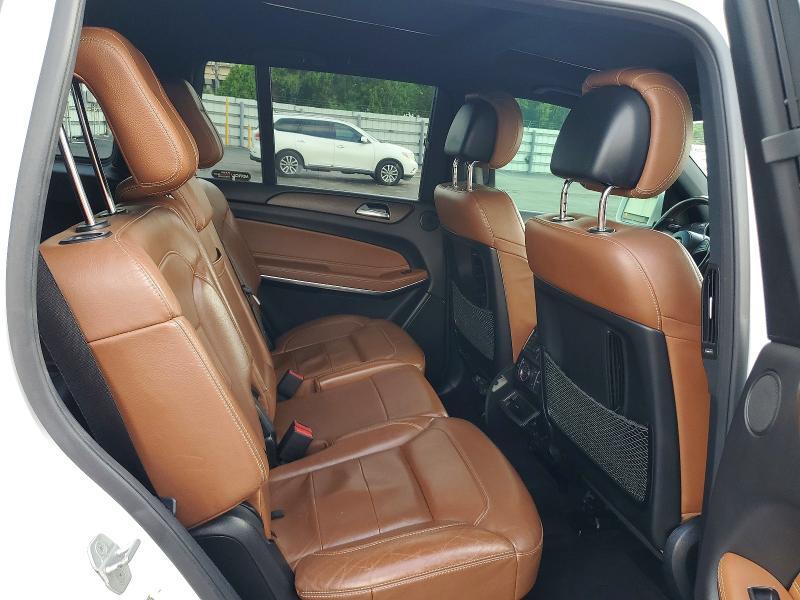 2017 MERCEDES-BENZ GLS 550 4MATIC — Фото 11 из 13