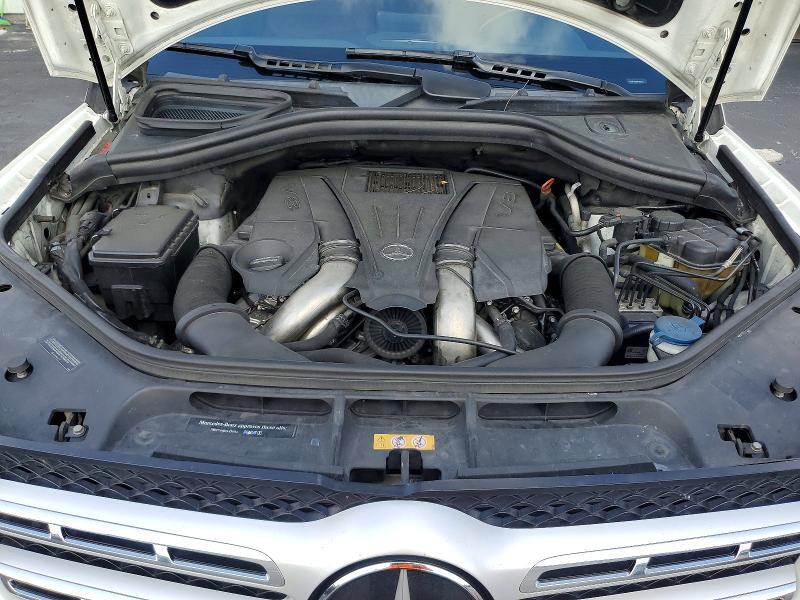 2017 MERCEDES-BENZ GLS 550 4MATIC — Фото 12 из 13