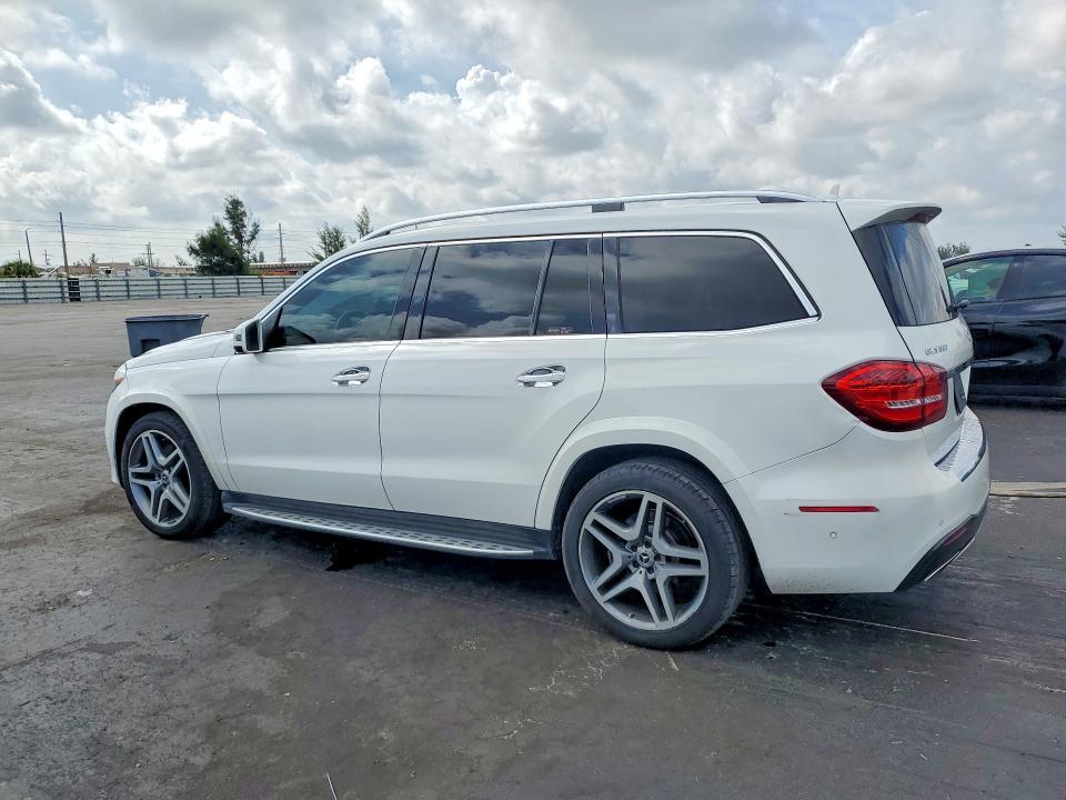 2017 MERCEDES-BENZ GLS 550 4MATIC — Фото 2 из 13