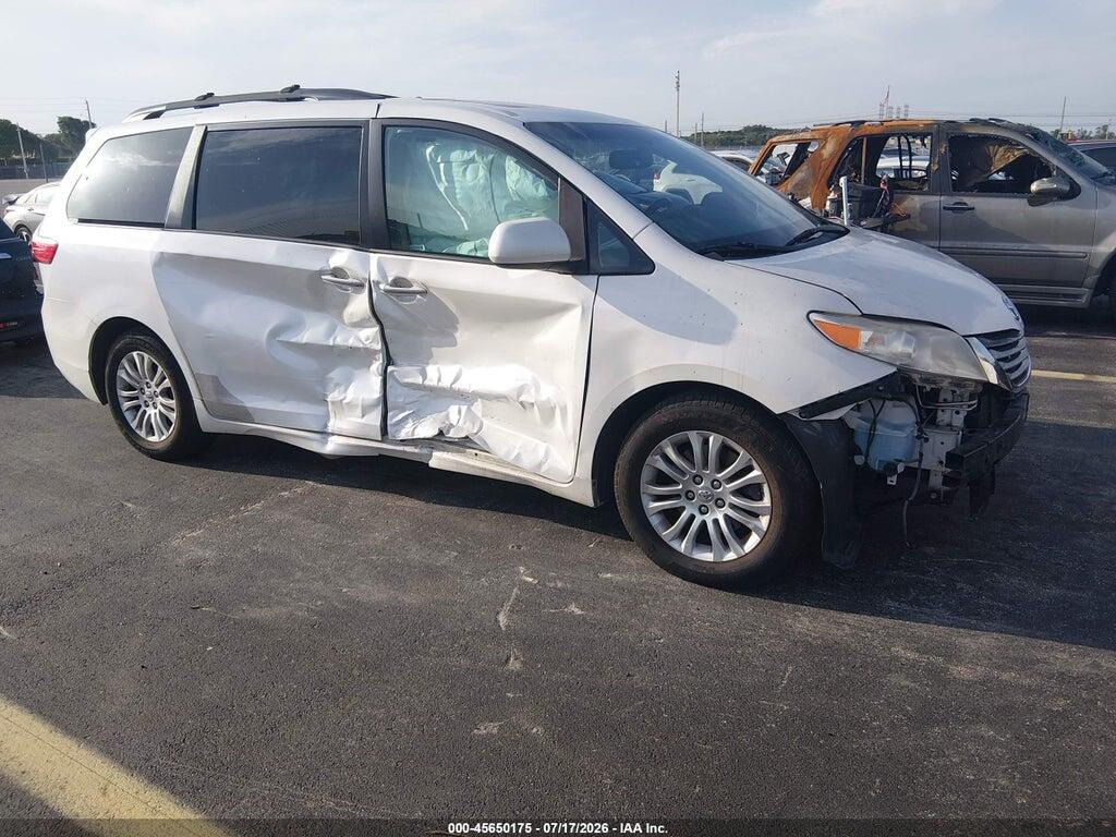 5TDYK3DC2FS550230 2015 TOYOTA SIENNA photo no. 1