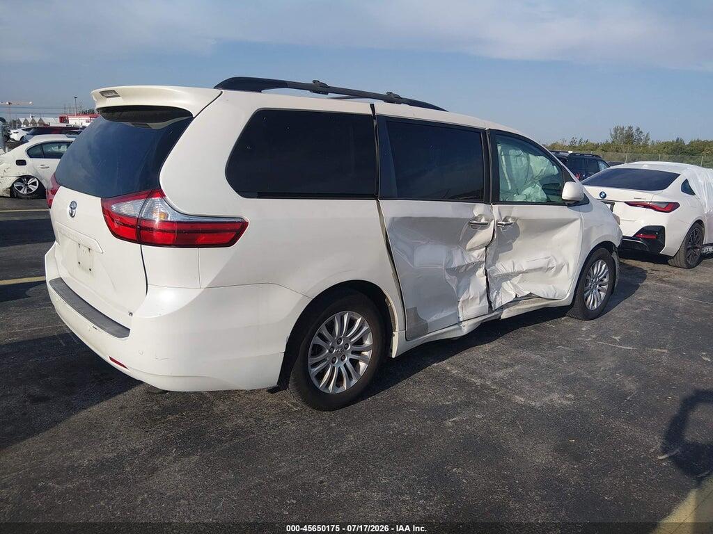 5TDYK3DC2FS550230 2015 TOYOTA SIENNA photo no. 4