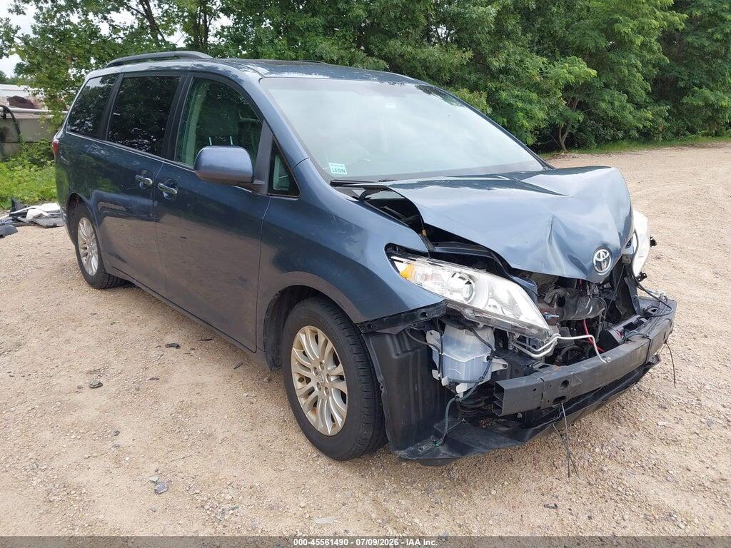 5TDYK3DC6FS635068 2015 TOYOTA SIENNA photo no. 1