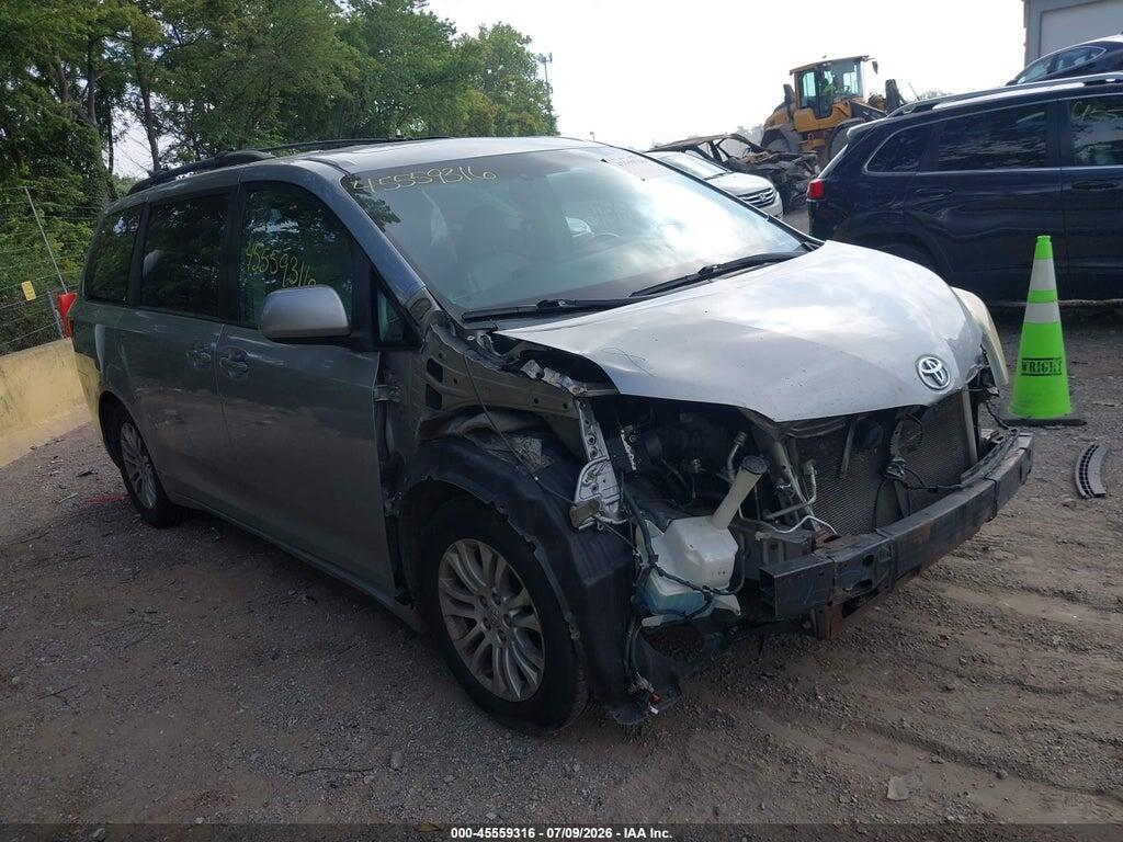 5TDYK3DC4FS539844 2015 TOYOTA SIENNA photo no. 6
