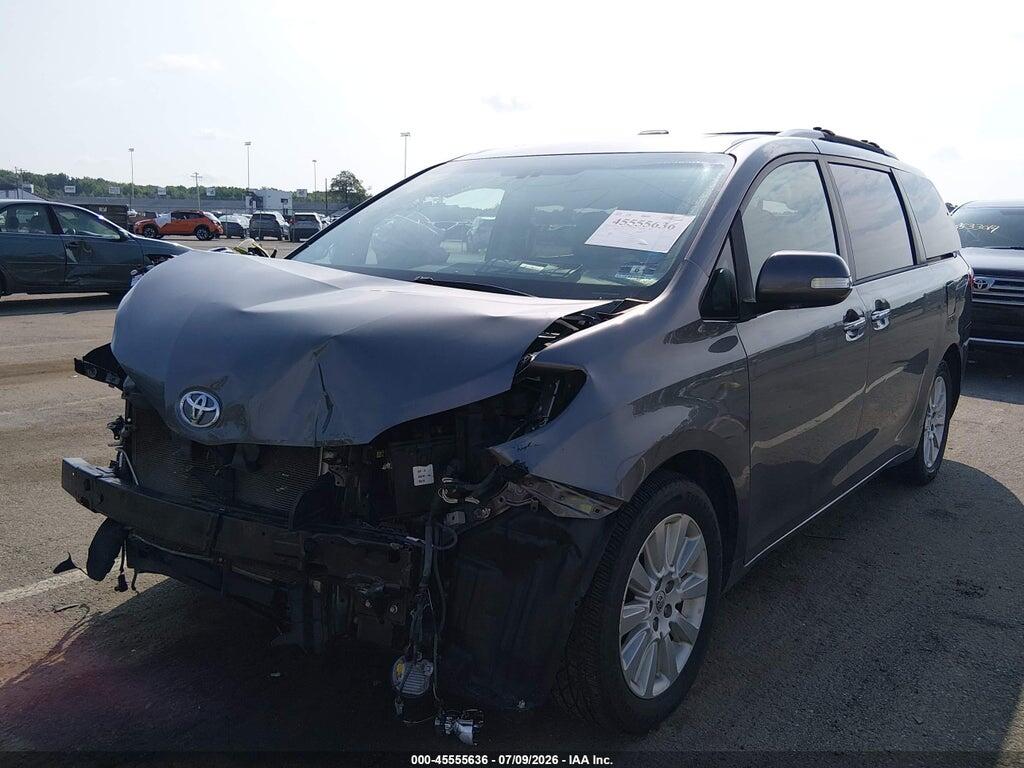 5TDDK3DC5FS109576 2015 TOYOTA SIENNA photo no. 2