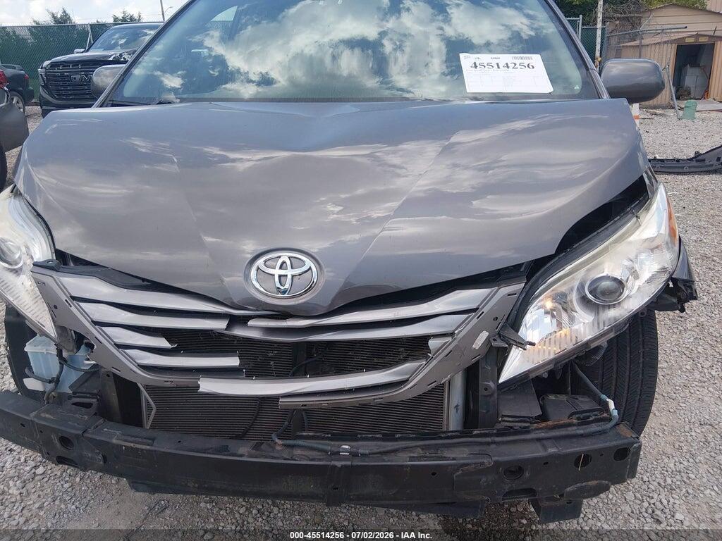 5TDYK3DC2FS647377 2015 TOYOTA SIENNA photo no. 10