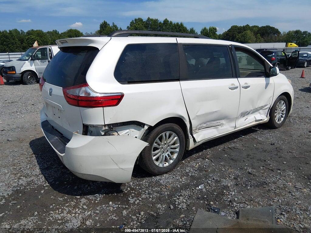 5TDYK3DC2FS683795 2015 TOYOTA SIENNA photo no. 4