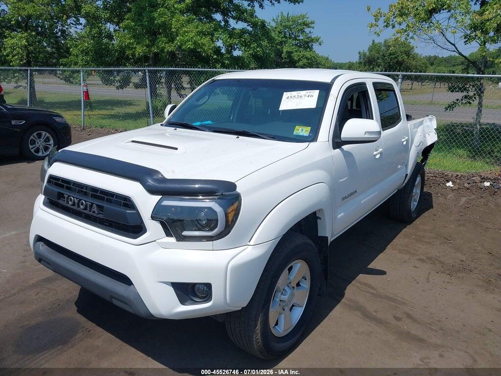 5TFLU4EN4FX132627 2015 TOYOTA TACOMA photo no. 2
