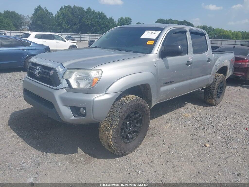 5TFLU4EN4FX132580 2015 TOYOTA TACOMA photo no. 2