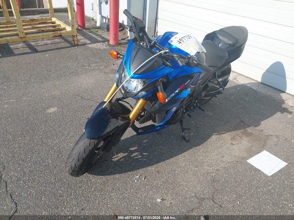 JS1C533B1J2101044 2018 SUZUKI GSX-S750 photo no. 2