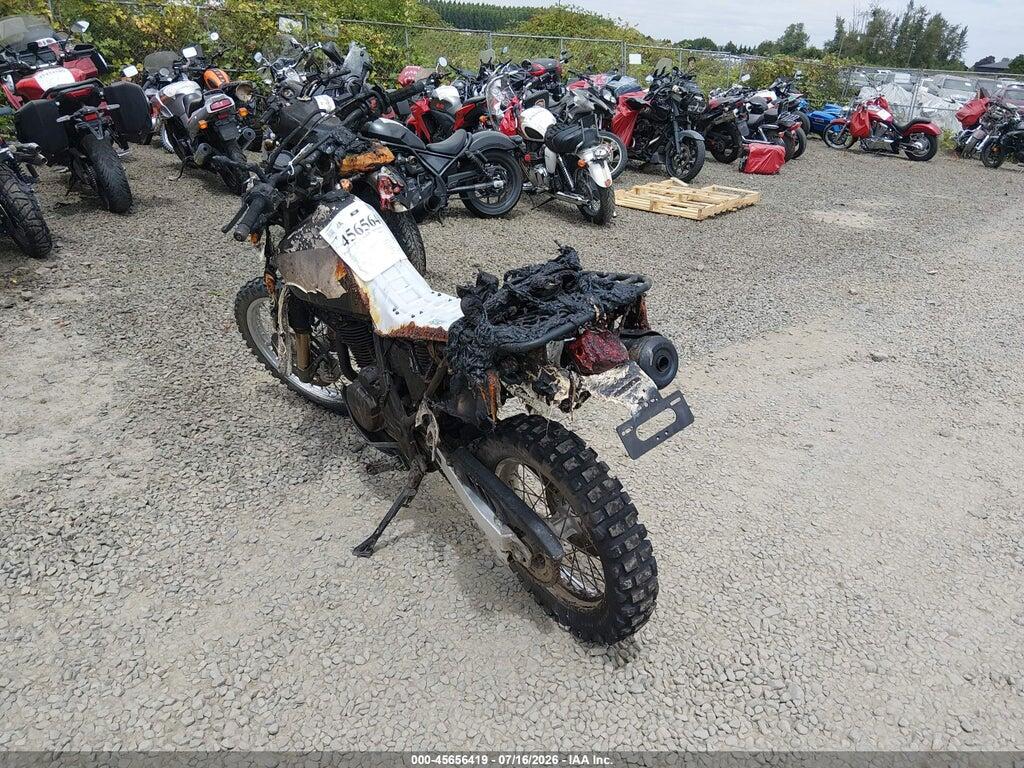 JS1SP46A3J2101352 2018 SUZUKI DR650 photo no. 3