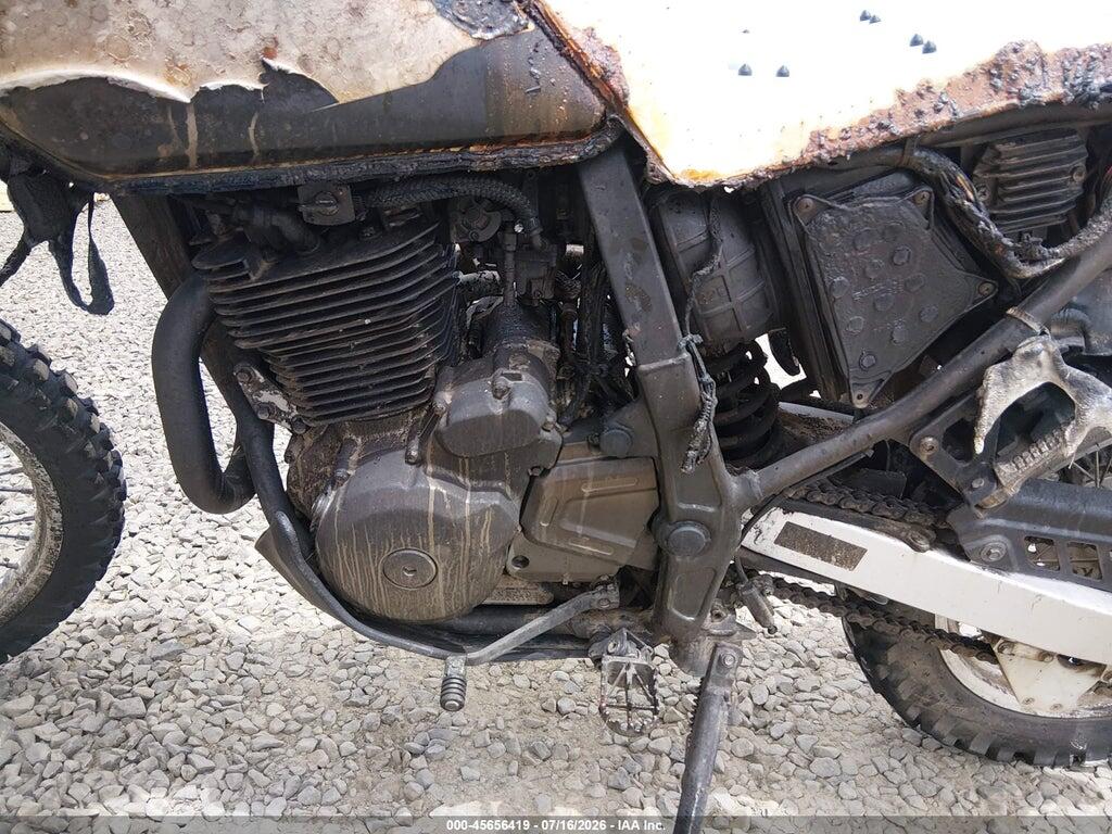 JS1SP46A3J2101352 2018 SUZUKI DR650 photo no. 9