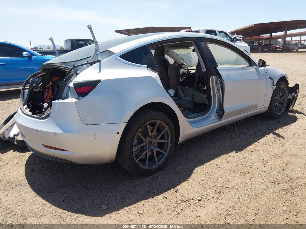 5YJ3E1EA2JF060709 2018 TESLA MODEL 3 photo no. 4