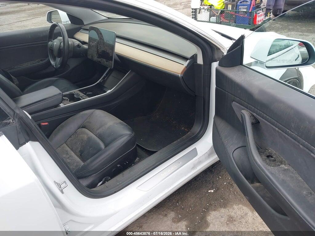 5YJ3E1EB6JF085377 2018 TESLA MODEL 3 photo no. 5