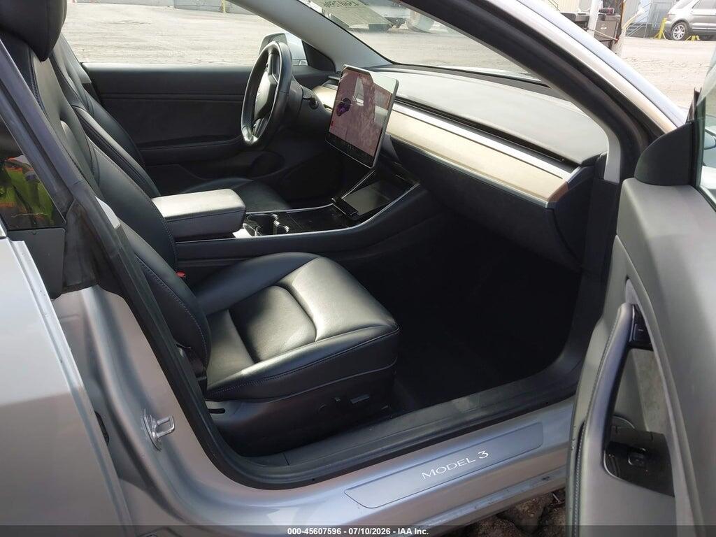 5YJ3E1EAXJF044015 2018 TESLA MODEL 3 photo no. 5