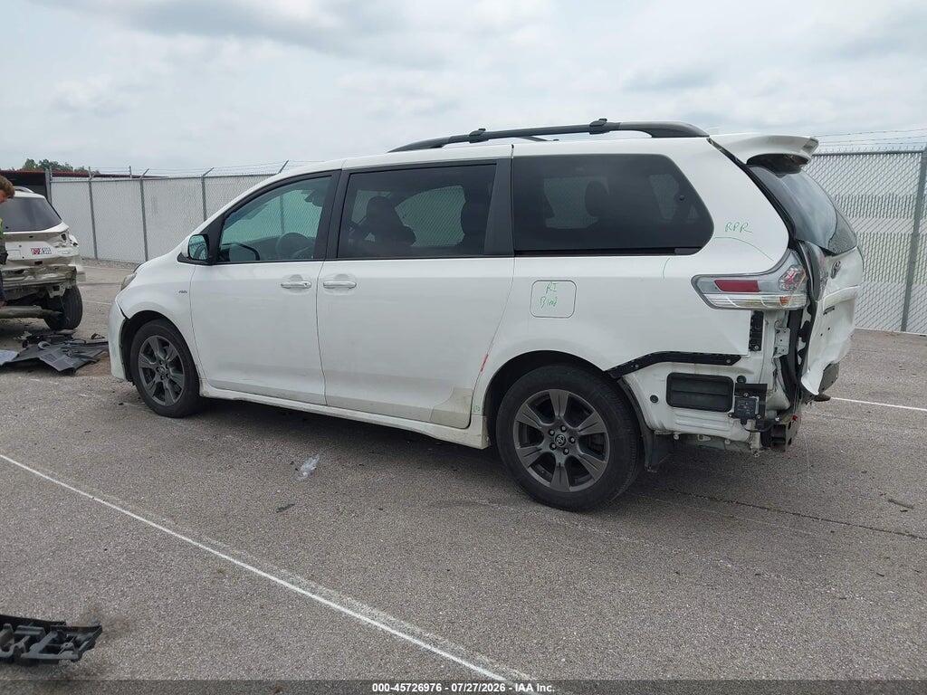 5TDEZ3DC4LS239831 2020 TOYOTA SIENNA photo no. 3