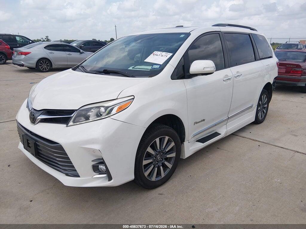 5TDYZ3DC4LS083416 2020 TOYOTA SIENNA photo no. 2