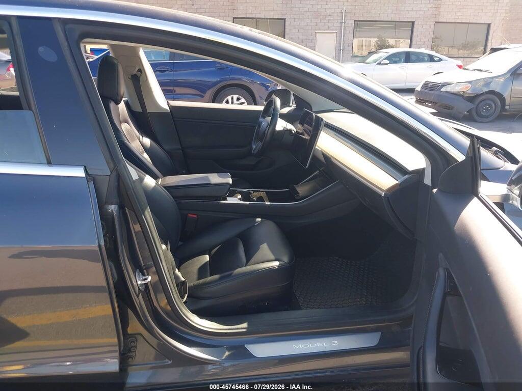 5YJ3E1EA8JF051027 2018 TESLA MODEL 3 photo no. 5