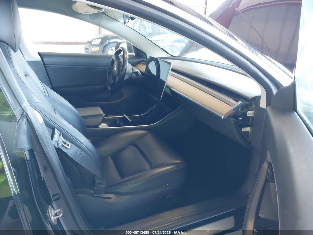 5YJ3E1EA5JF173411 2018 TESLA MODEL 3 photo no. 5