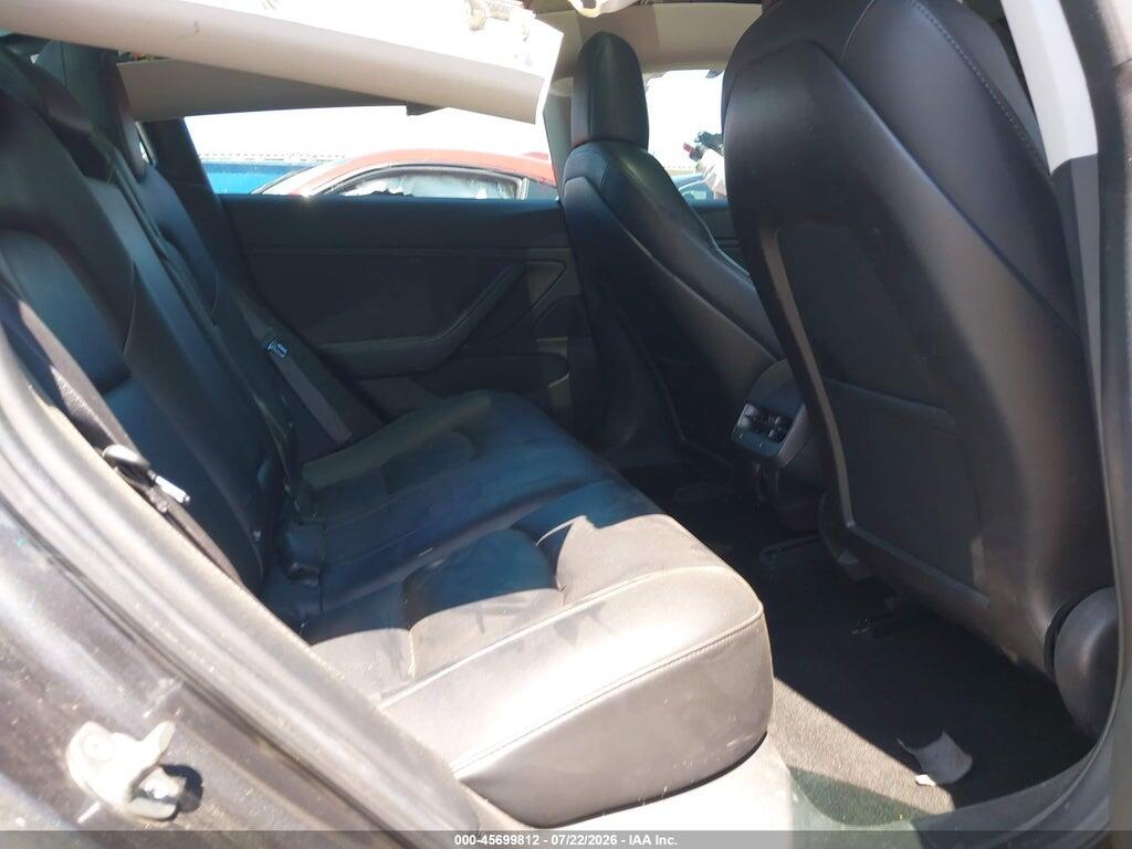 5YJ3E1EA7JF025700 2018 TESLA MODEL 3 photo no. 8