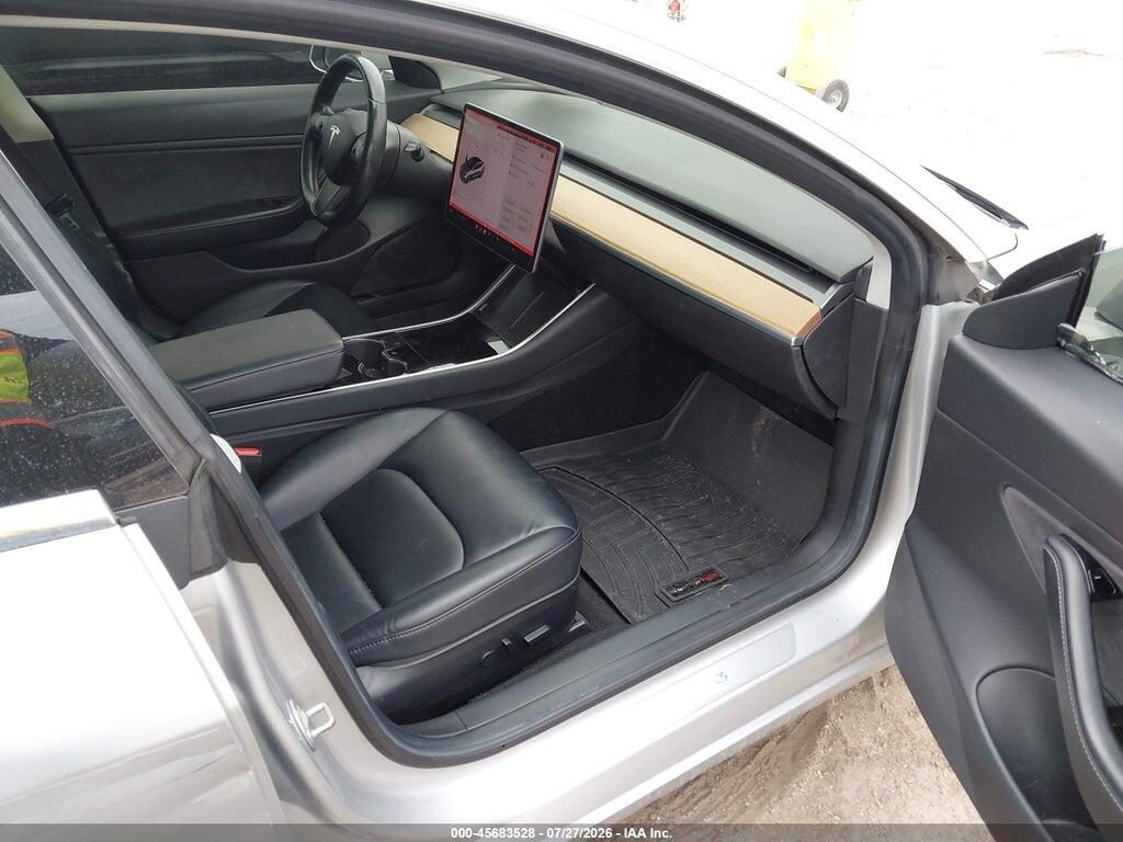 5YJ3E1EA6JF048448 2018 TESLA MODEL 3 photo no. 5